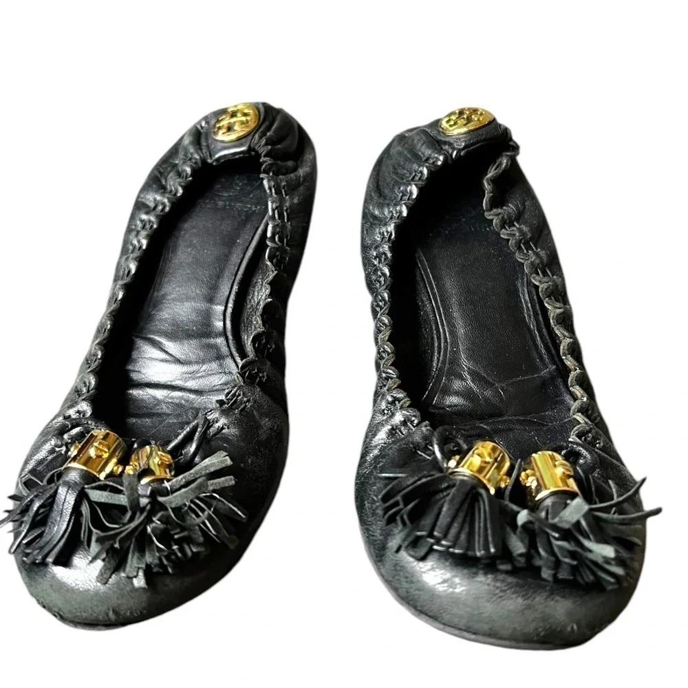 ▶️ Tory Burch ◀️ Reese Black Flats with Tassels. 6.5